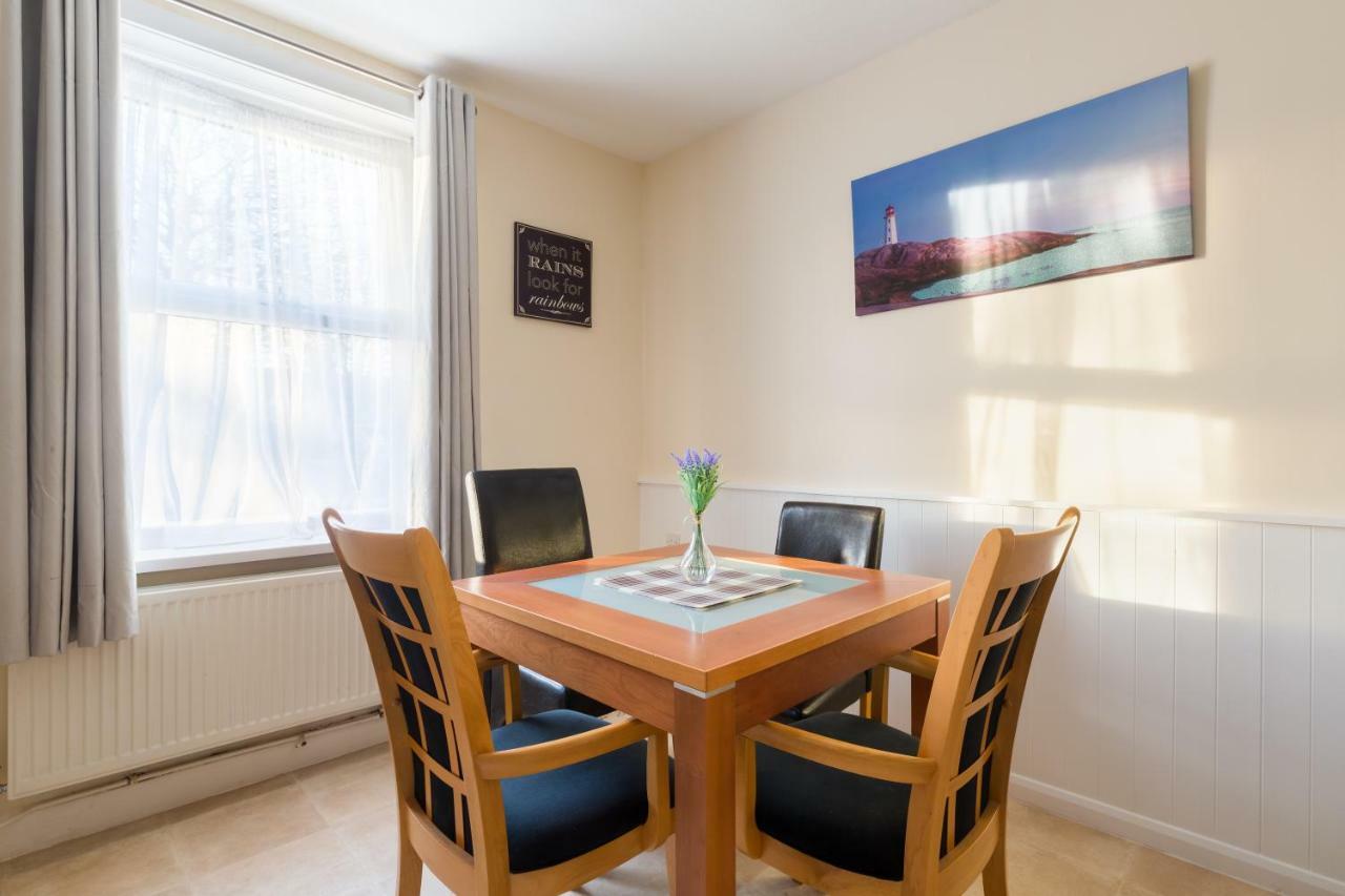 Well Presented 2 Bedroom House - Sleeps Four Leamington Spa Exterior photo